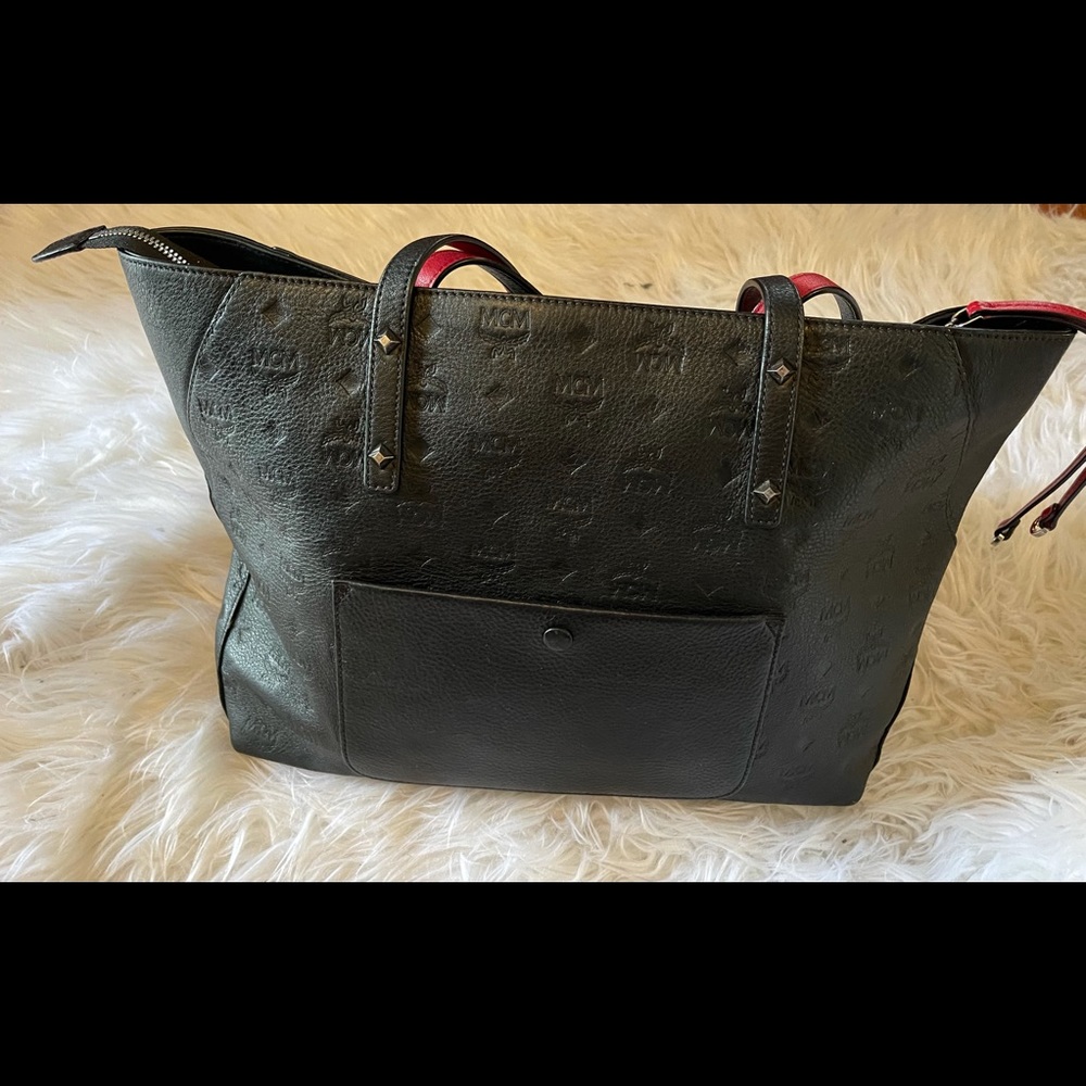 Like new black mcm klara leather shoulder tote.